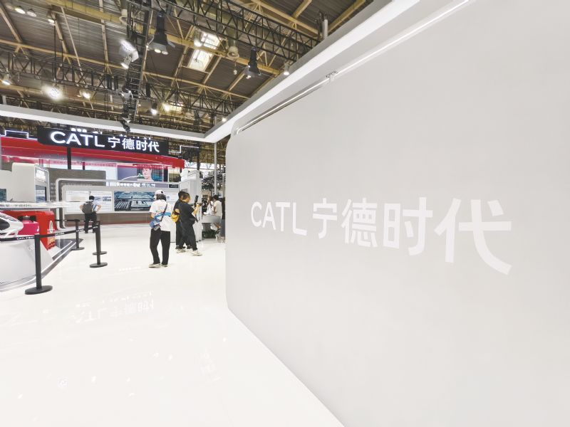 宁德时代三季度日赚2亿创新高进入全球扩产周期摩根大通看多