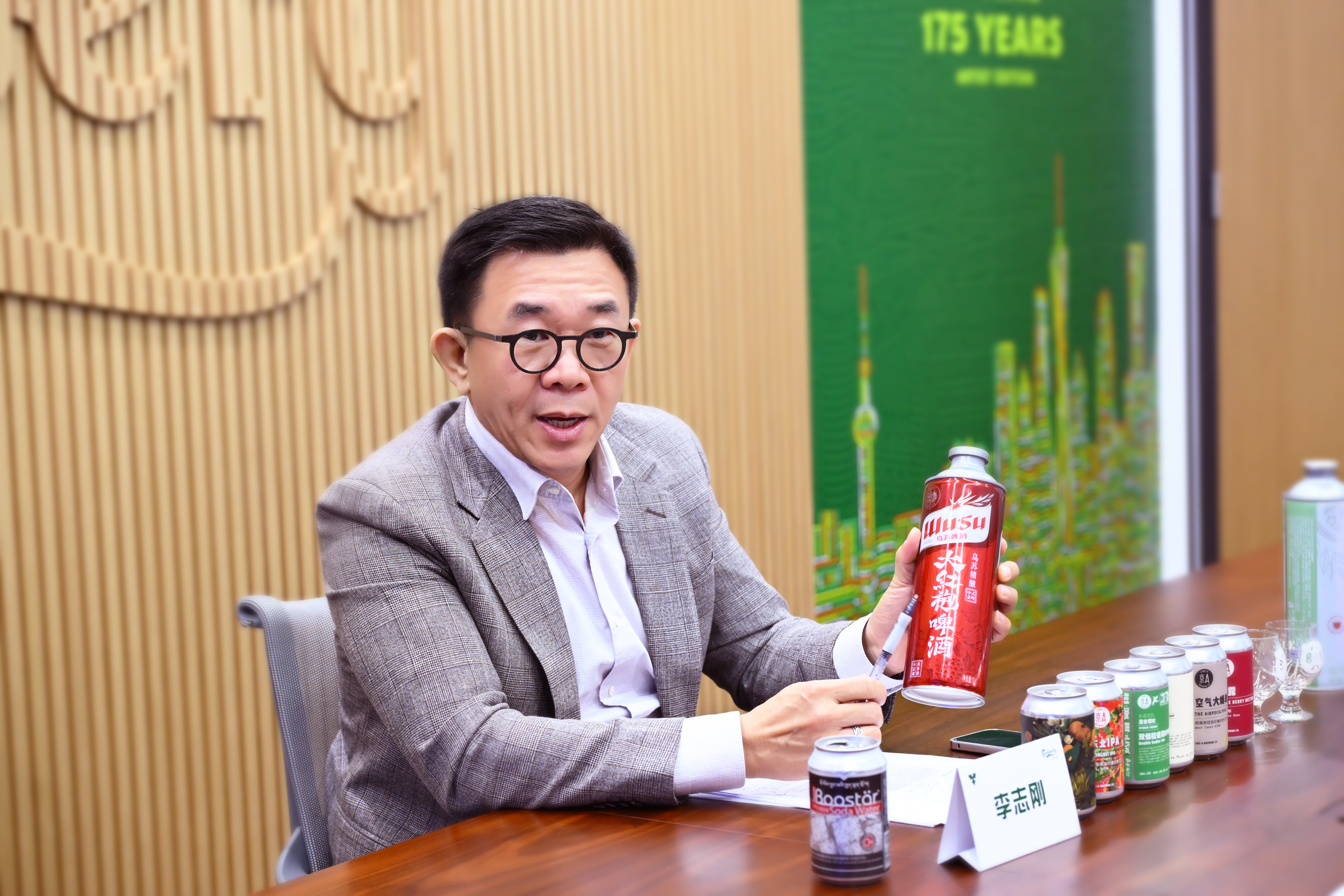 重庆啤酒总裁李志刚