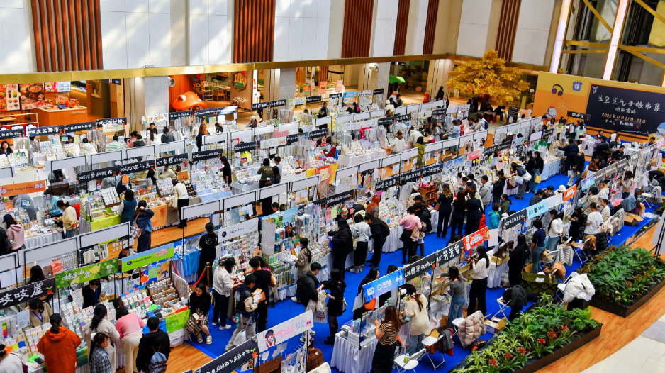 �����м��ֳ�ͼ