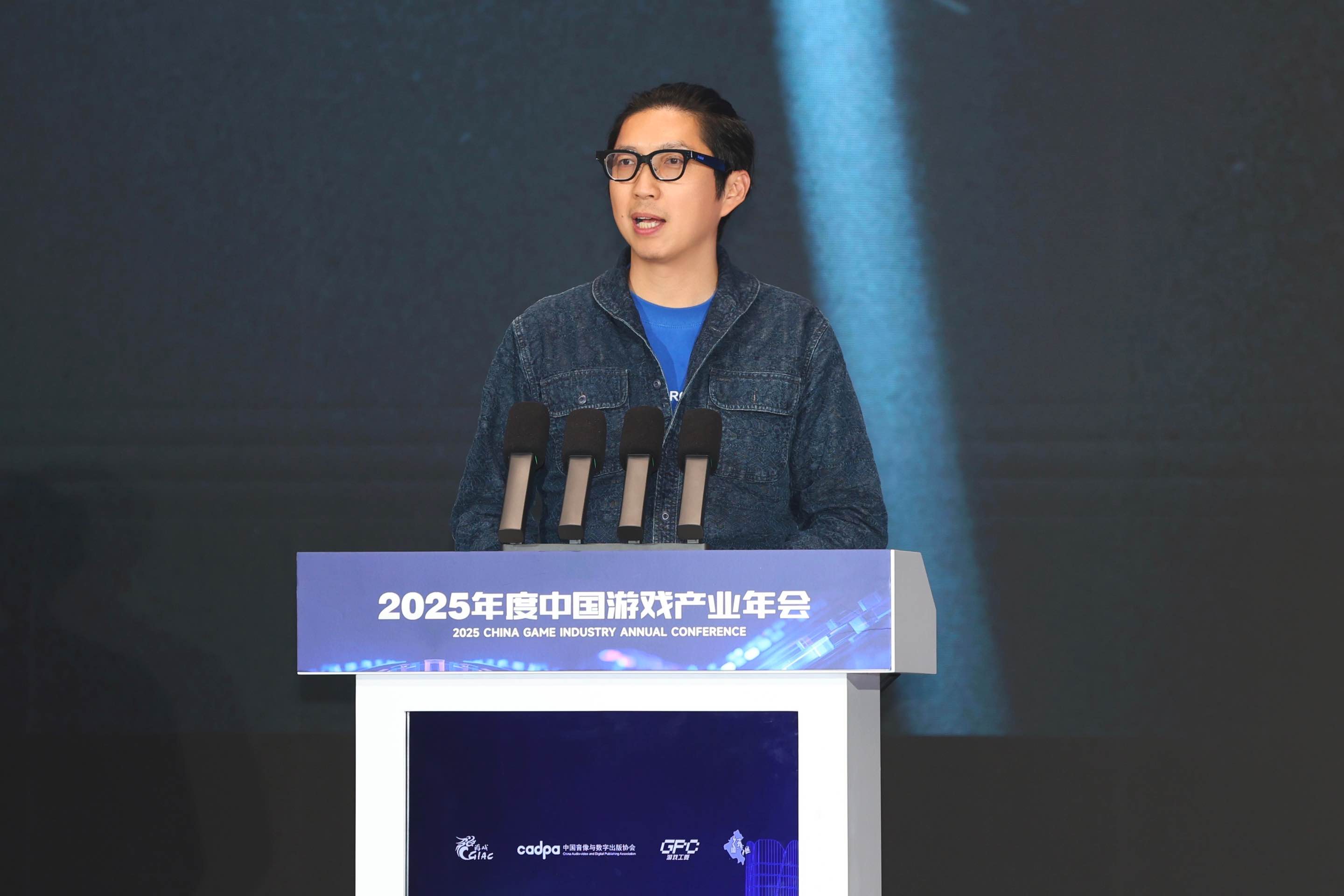  �������� CEO�·�