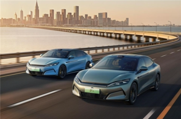 ���ʳ��԰�ʱ����Ļ�����ǵϵǶ������ʰ��� BBA���׵���