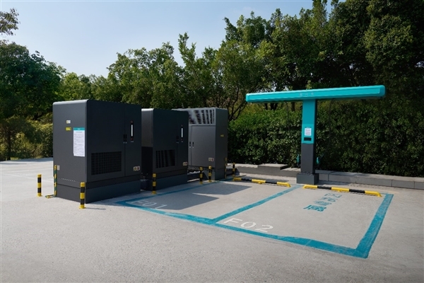 ���Ʒɻ�Ӧ�����ǵ�һ׮�������������ǹ������ڴ��ģ��׮�ĳ���