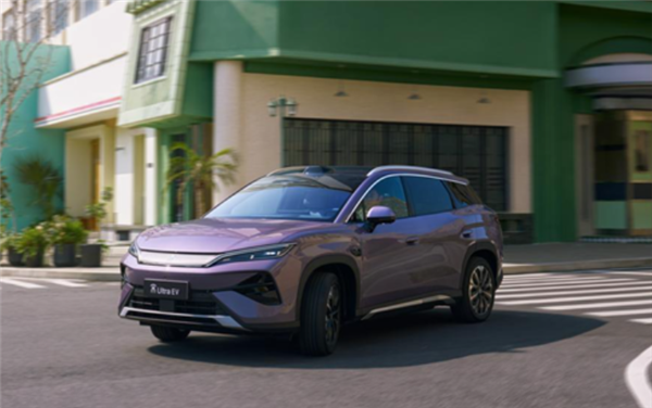 ��ý����!���ǵ�һ����200������:����˹��ԶԶ˦������