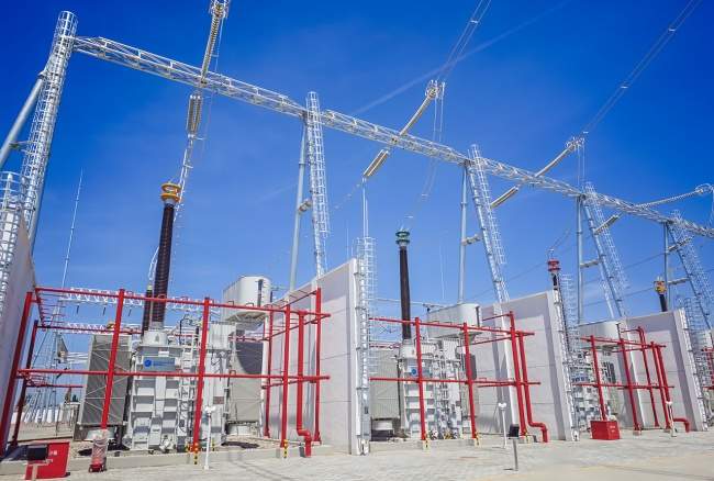 ��������500kV�㼯վ�ɹ�Ӧ���������͵���ϵͳ����������̨��