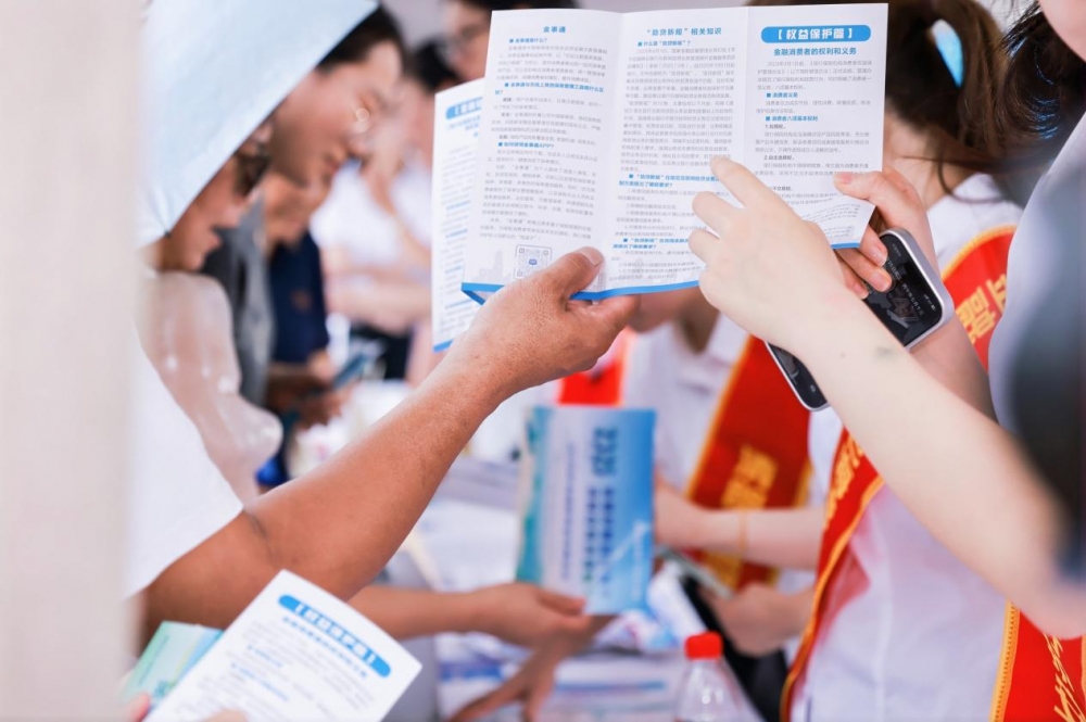 �ַ����п�չ�������ػ�����롱��ƶ����ڽ�����׼����